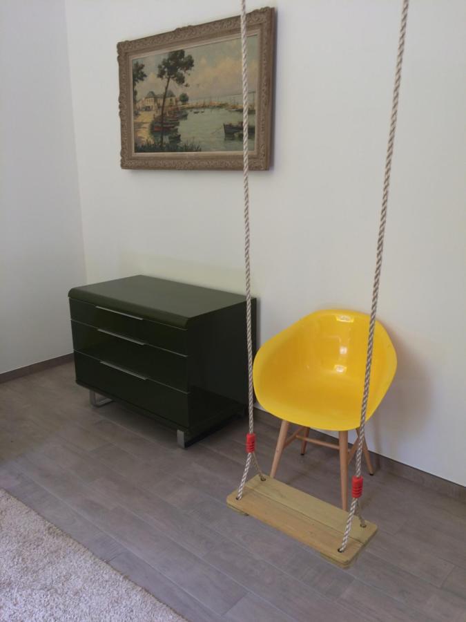 Cabanes Et Studios A La Bernardiere Sevremoine Exteriör bild